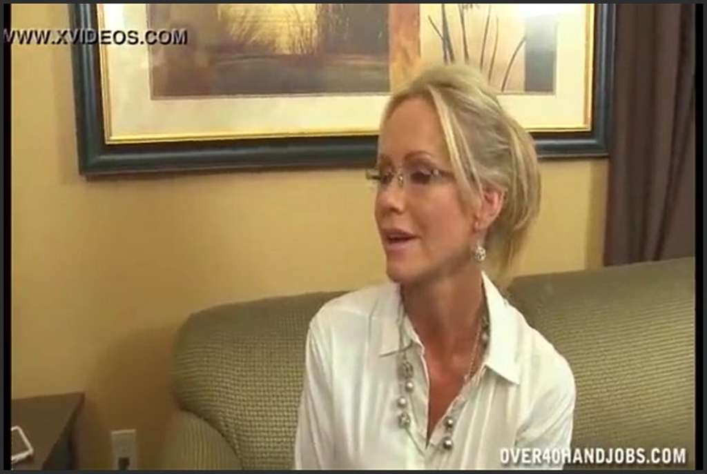 Anke Engelke must watch her fuck strangers