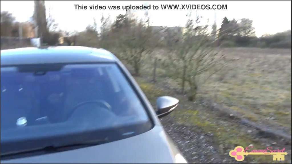 Emma Secret girlfriend jerks his cock on the sofa