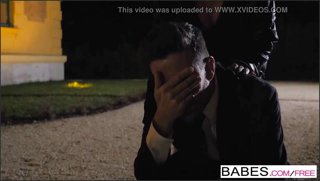 Enya Wandres anal fingered and fucked