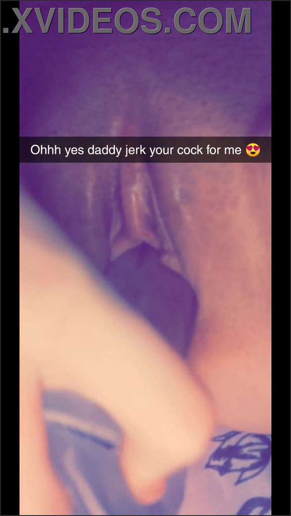 Geiles Snapchat Porno Video show her horny boobs