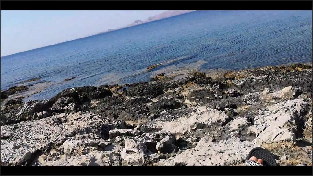 Jennifer Amton himself a beautiful Latina for his BBC