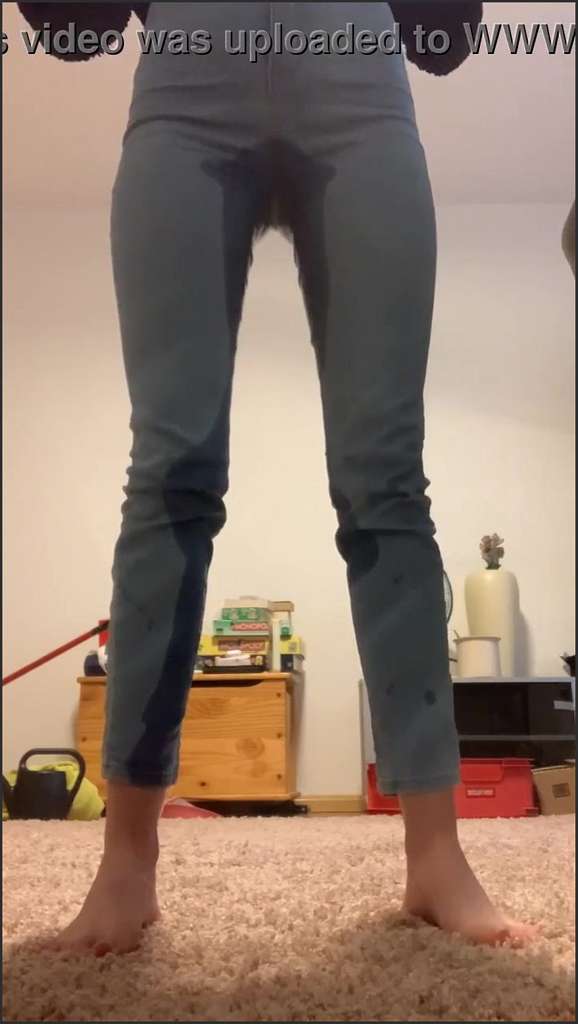 Kinky Aphrodite having foot sex in front of livecam