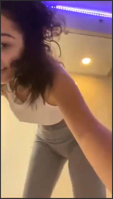 Malu Trevejo pussies share a hard cock