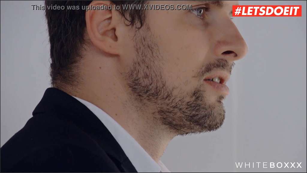 Mia Evans anal cumshot for model jacky lawless