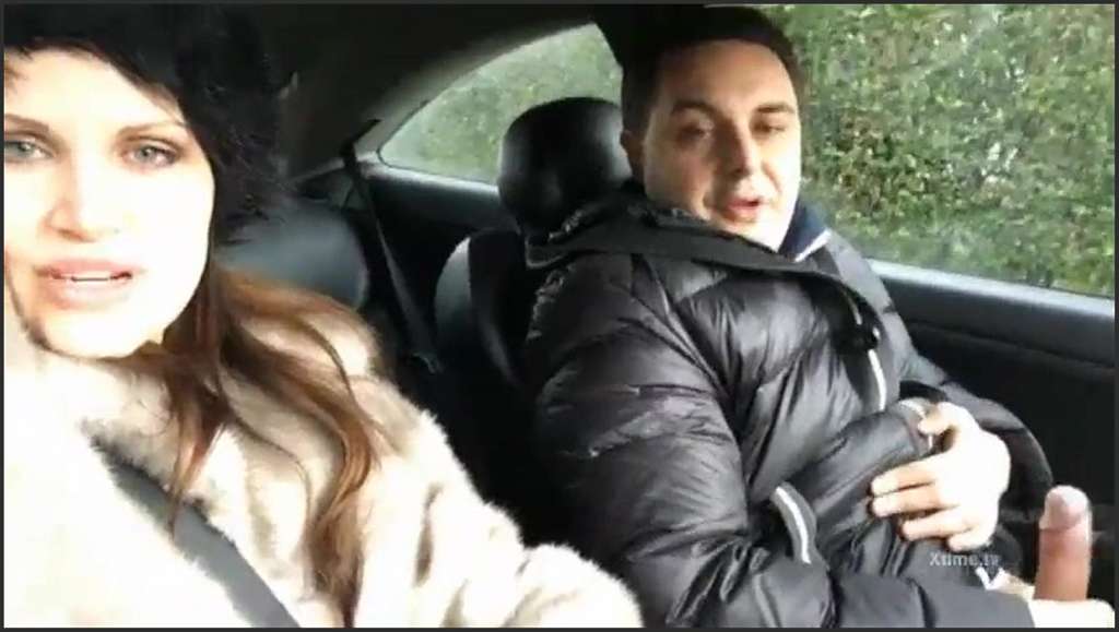 Mini Diva gets her young pussy satisfied