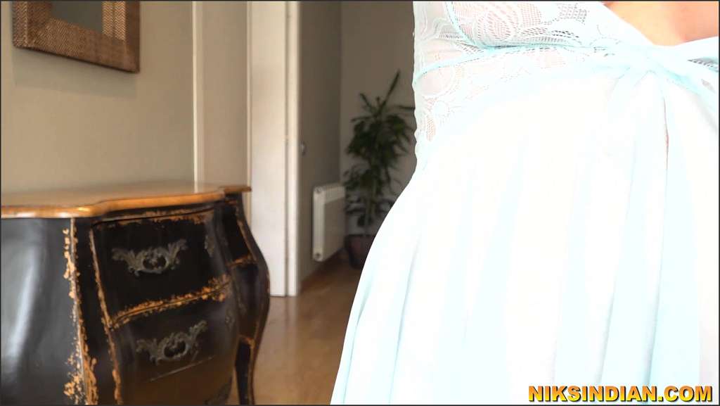 Montse Swinger milf and young girl share a cock