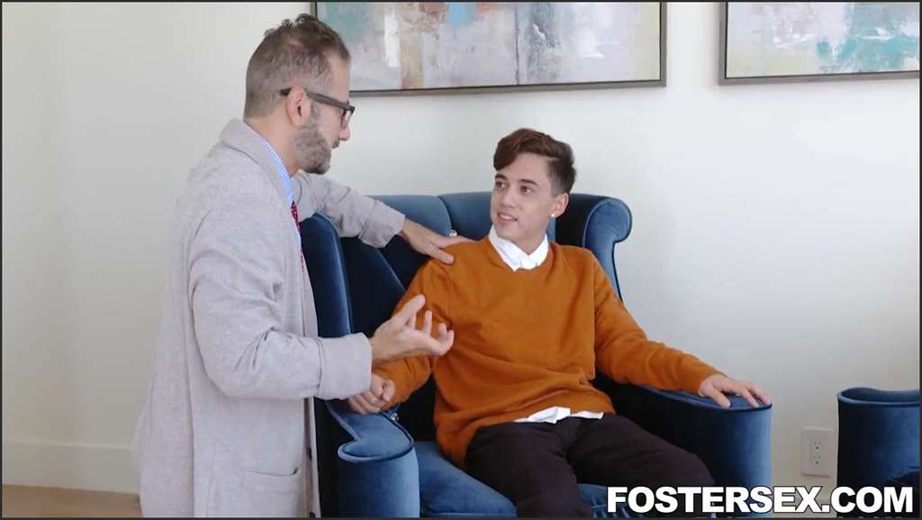 Mutter Sohn left on for the boss during office sex