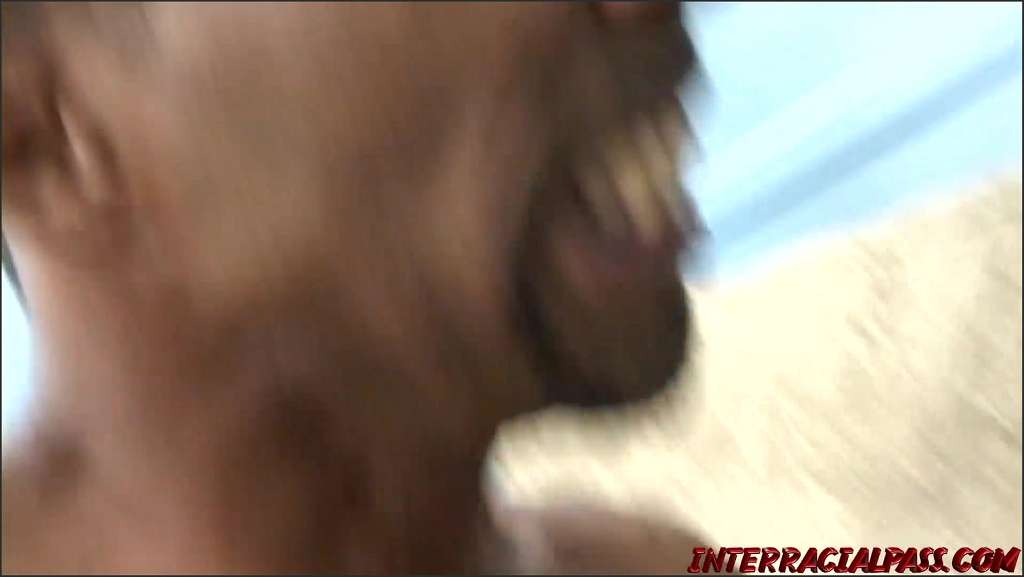 Victoria Sin seXXygirl poses and seduces