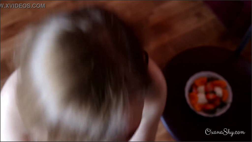 Oxana Hot Milf with braces gives everything at handjob in the garden